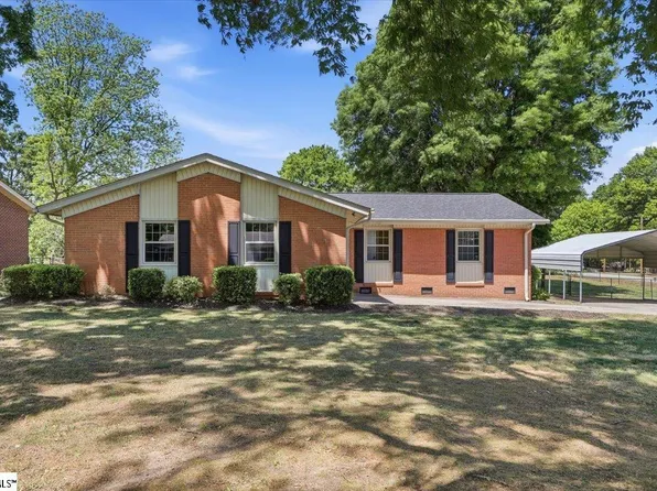 27 Cherrylane Dr, Greenville, SC 29617