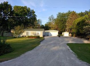4827 County Road C #R, Manitowoc, WI 54220