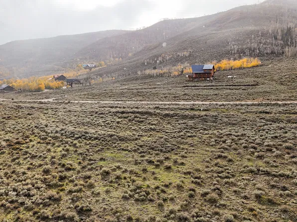 5250 N Dry Valley Rd, Helper, UT 84526