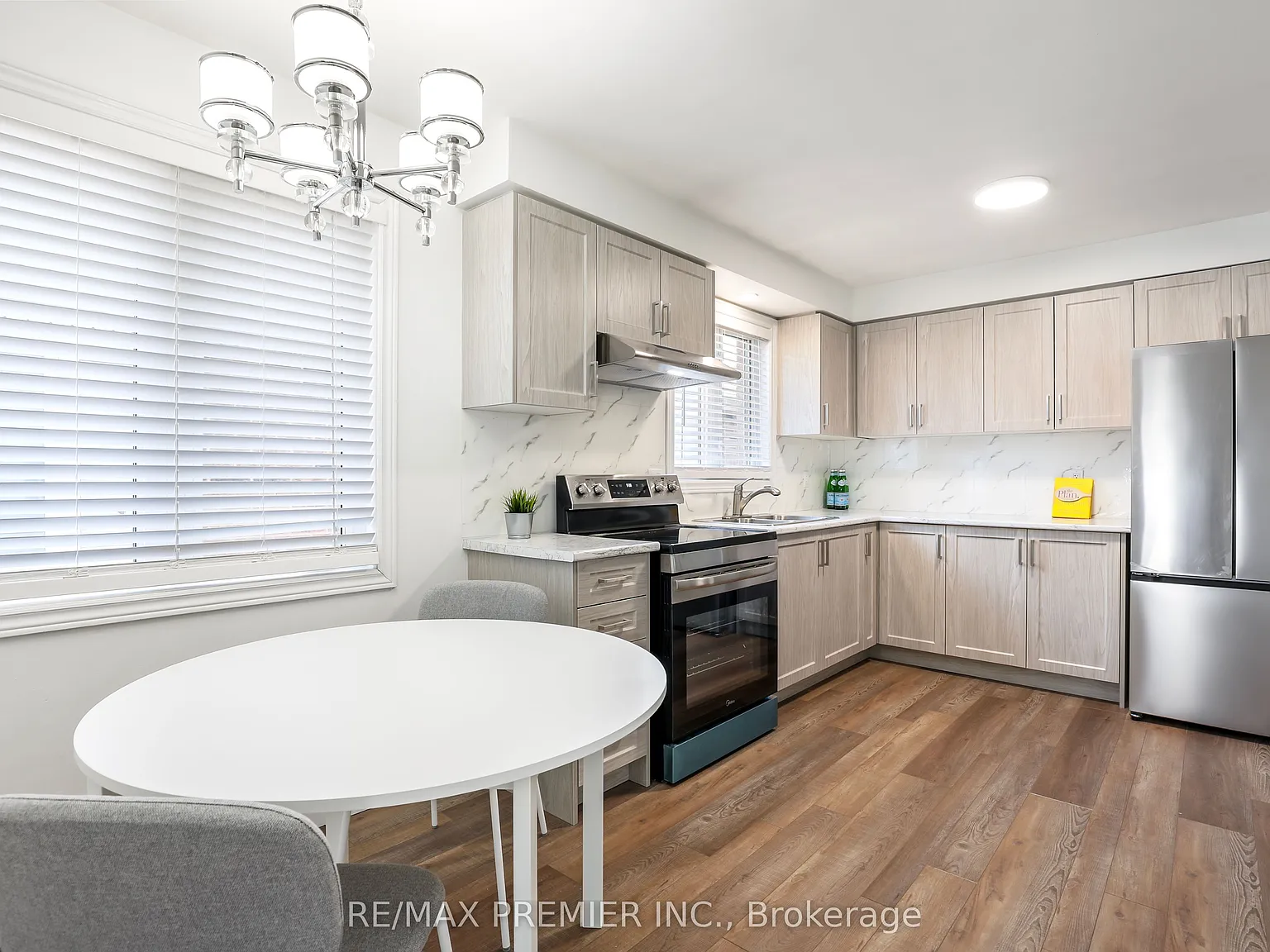 3 bed, $3,200 — Photo 4
