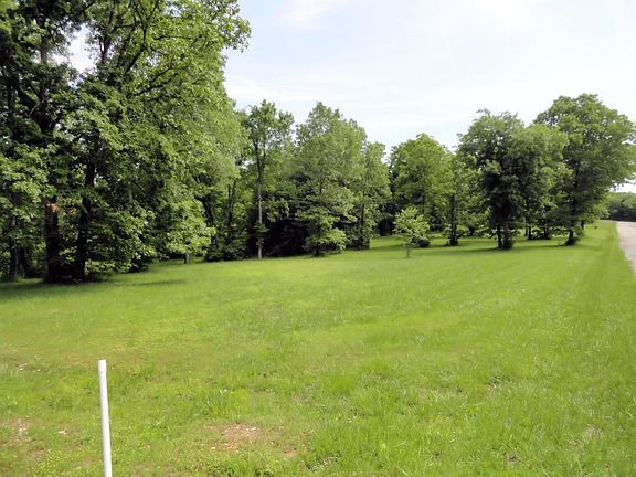 2nd image of 495 Lost Acres Blvd