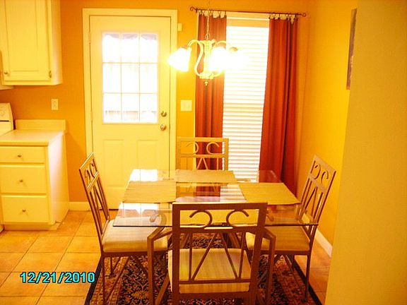 5th image of 2109 Harris Dr Unit 15