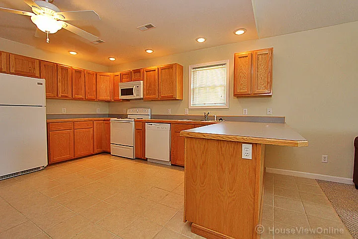 2970 Shamrock Ct — Photo 7