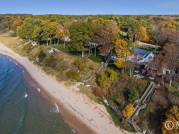 4th image of 10975 Lakeshore Dr