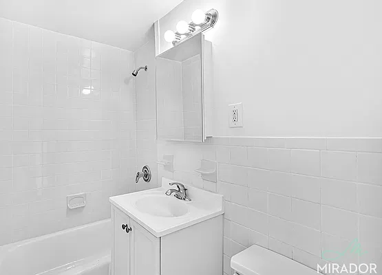 Rented by Mirador Real Estate | media 2