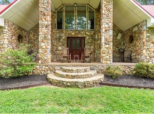 4263 Budds Creek Rd, Cunningham, TN 37052