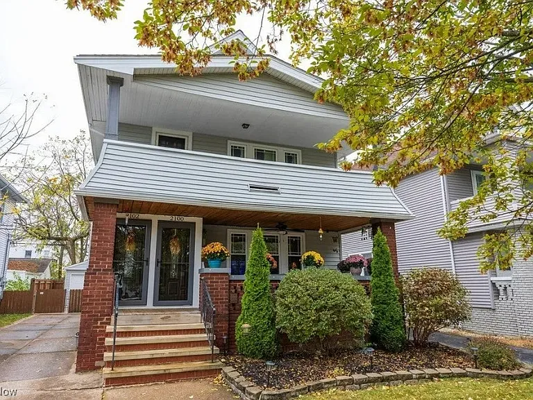 2100 Wascana Ave — Photo 1