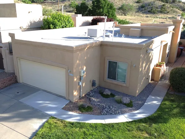 828 Hackberry Trl SE, Albuquerque, NM 87123