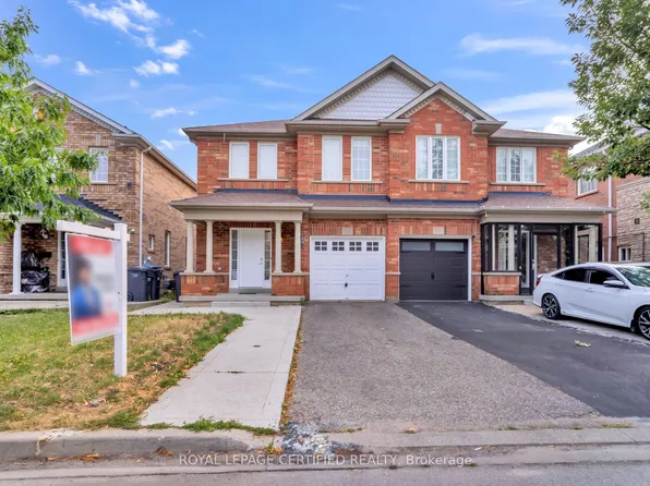 42 Trumpet Valley Blvd, Brampton, ON L7A 3N8