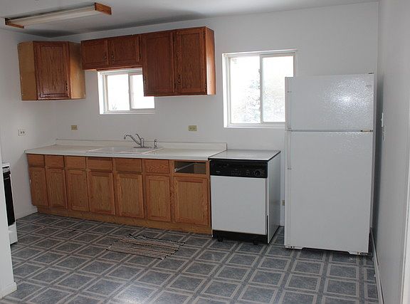 5th image of 18628 W Main St