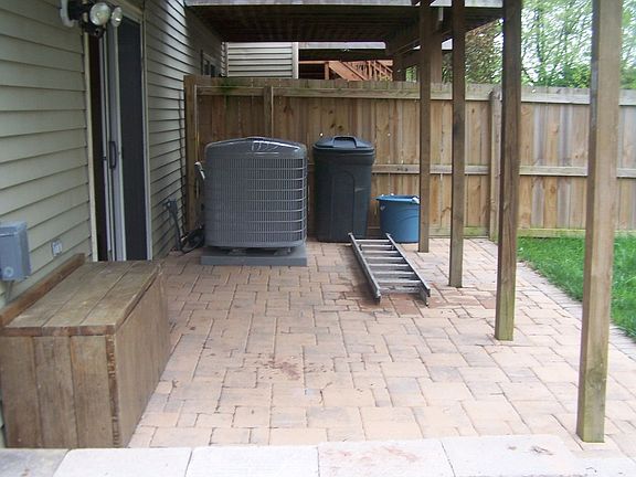 patio under deck