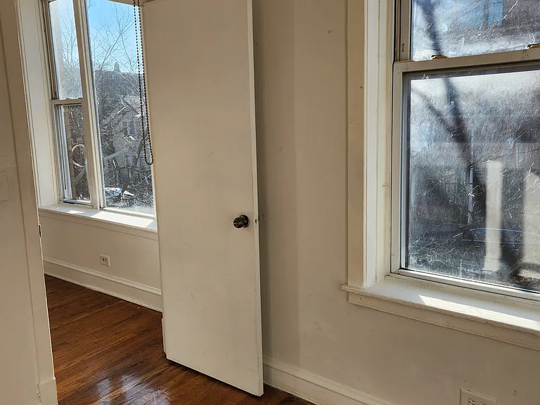 2238 W 21st St #2F — Photo 17