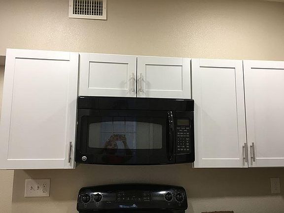 5th image of 203 W Glenview Dr