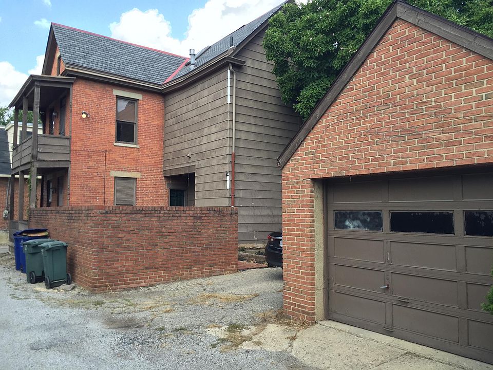 First floor apartment with garage