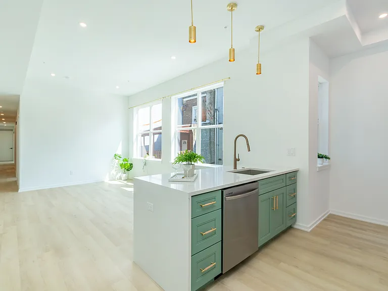 1803 N 18th St #Penthouse B — Photo 19