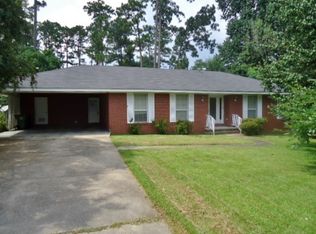 104 Locksley Cir, Hattiesburg, MS 39401