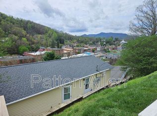 92 Drury Ln APT G, Sylva, NC 28779