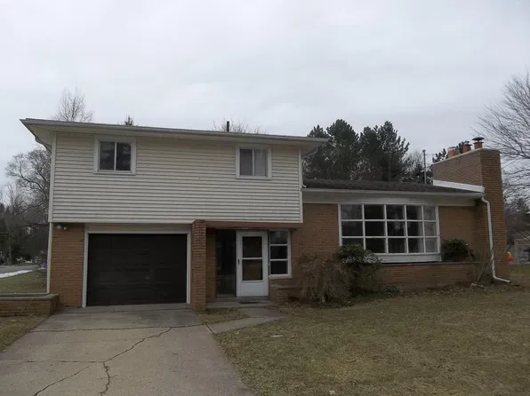 601 Crescent Dr, Mount Pleasant, MI 48858