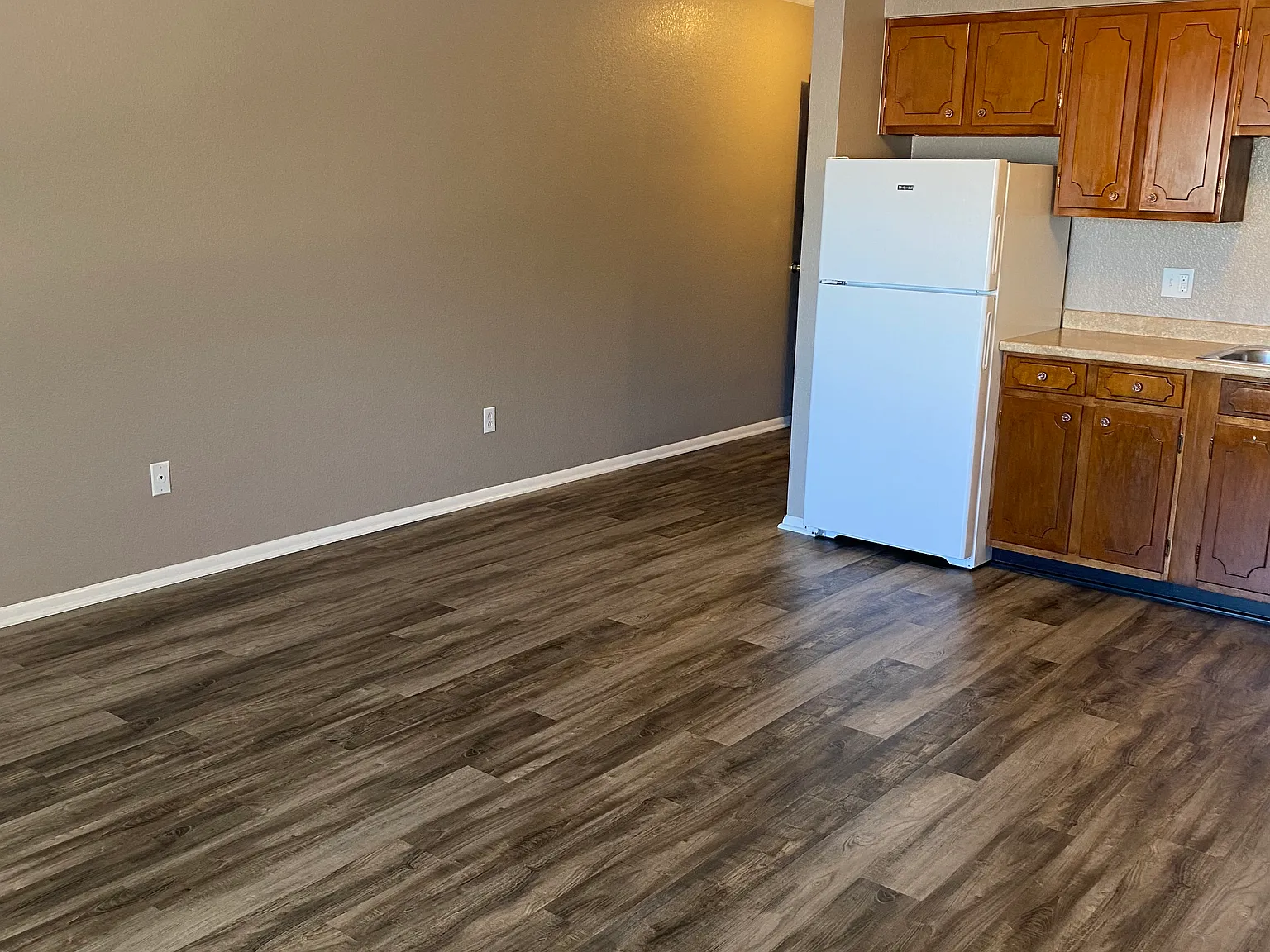2301 N Clay St — Photo 4