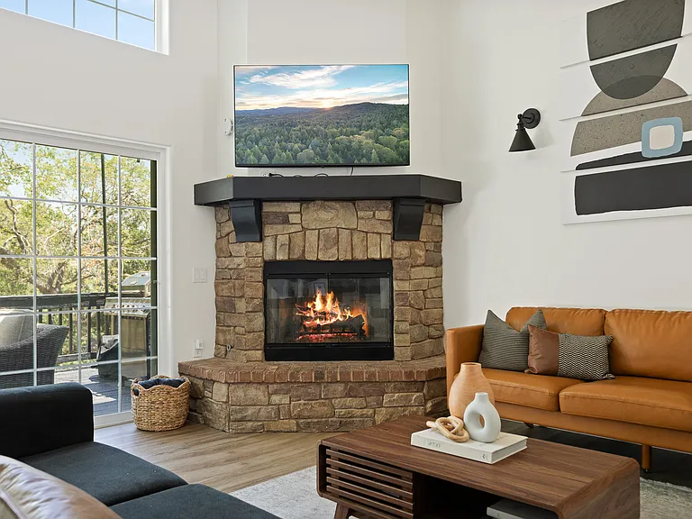 1498 Deer Way Dr — Photo 12