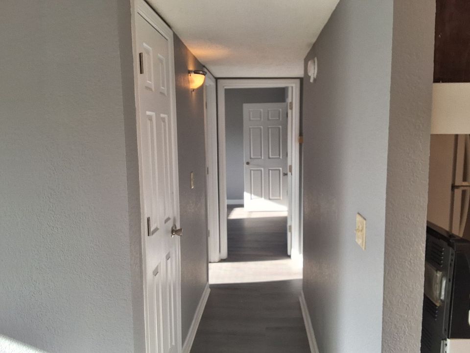 1st image of 365-9 Elmwood Dr #0