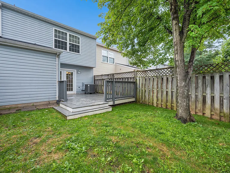 411 Old Oak Pl #1 — Photo 13