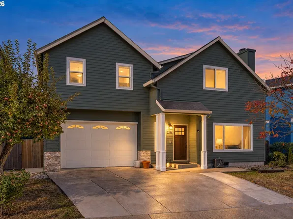 7386 NE Nelly St, Hillsboro, OR 97124
