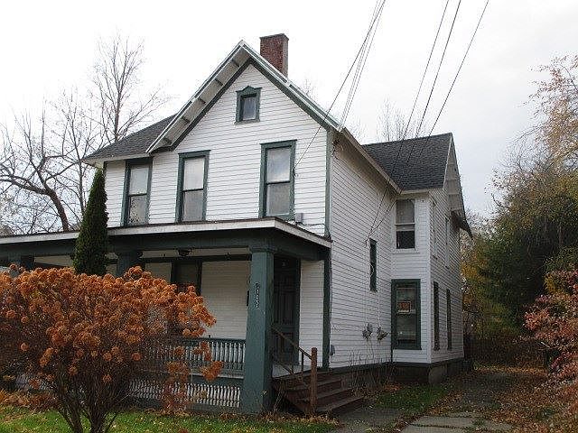 2nd image of 105 Elm St