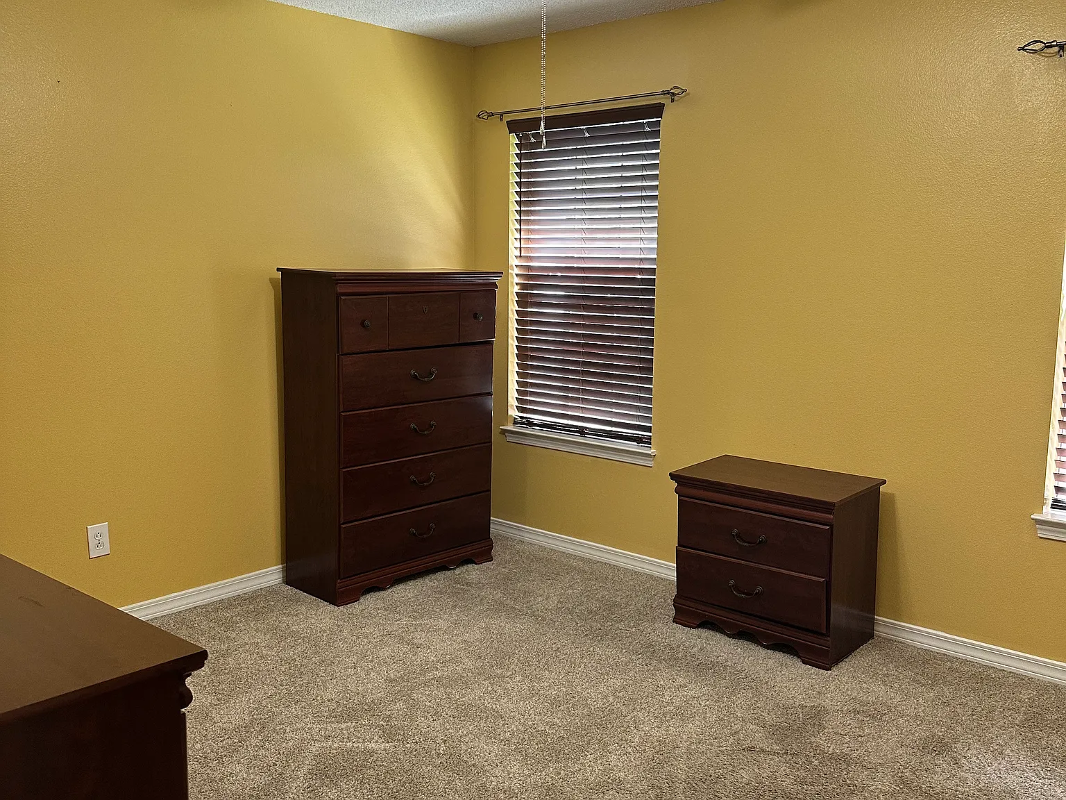 2 bed, 1212 sqft, $2,200 — Photo 4