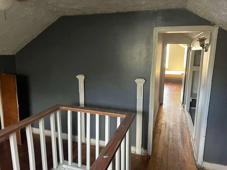 805 Glenwood Ave — Photo 5
