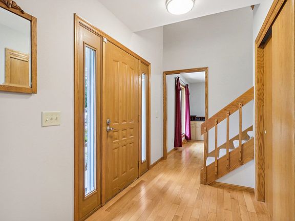 5th image of 2875 Charleston Dr
