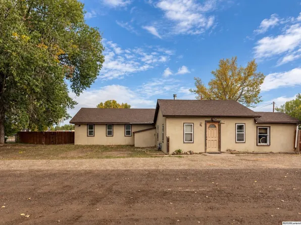 2177 Monroe St, Laramie, WY 82070