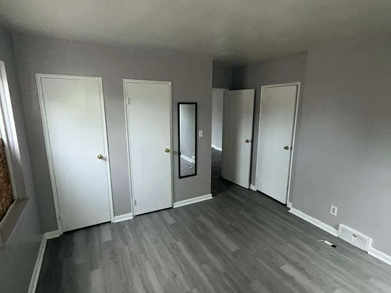1500 Superior Ave E #1A — Photo 2