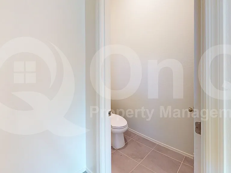 1108 S 5th St — Photo 15