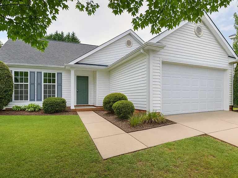 6 Valley Glen Ct — Photo 1