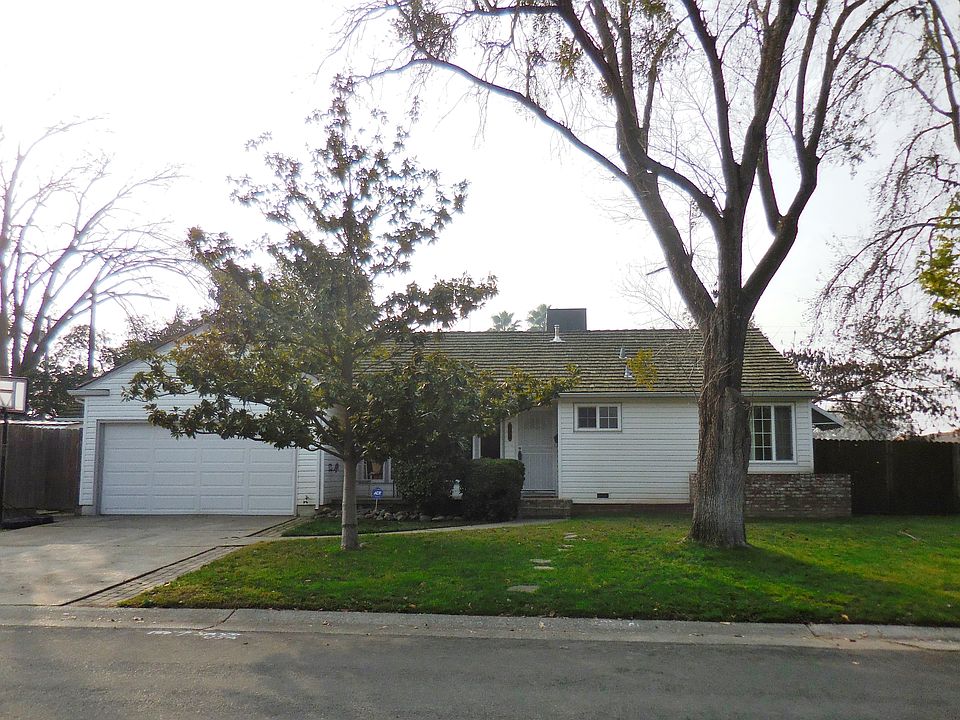 1st image of 2400 Catalina Dr