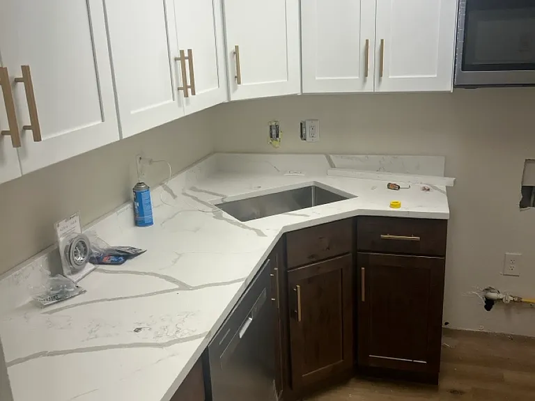 301X Dupont Ave — Photo 3