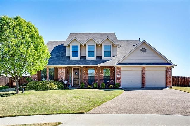 1st image of 116 Country Lakes Dr