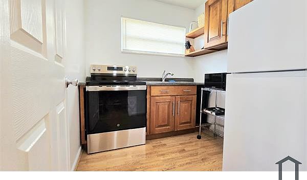 1st image of 536 NW 45th St