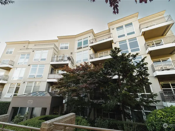 3221 SW Avalon Way #404, Seattle, WA 98116