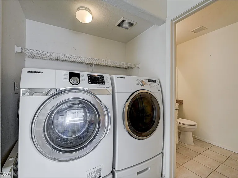 4040 Castle Cove Dr #4040 — Photo 39