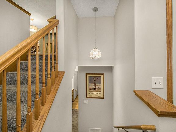 3rd image of 10664 Ironwood Ct