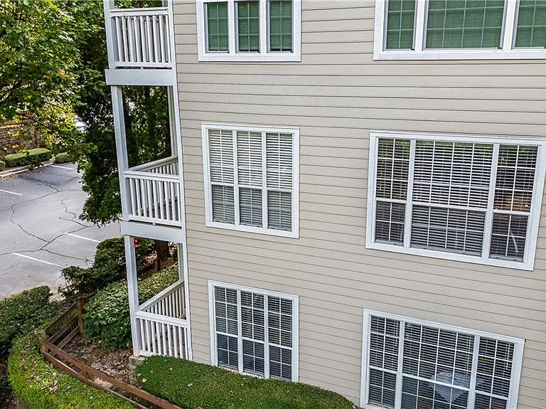 1250 Parkwood Cir SE #2201 — Photo 49