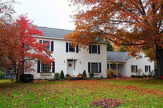 91 Olcott Rd N photo 1
