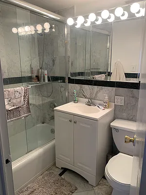 Rented by Olympia House Delaware LP | media 28