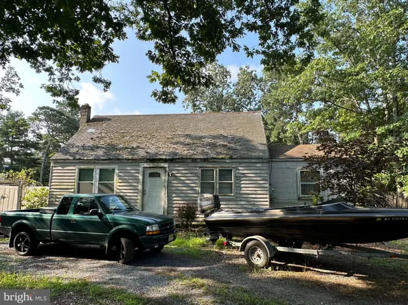 109 W Collings Dr, Williamstown, NJ 08094
