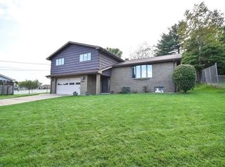 5210 Meadowcrest Rd, Pittsburgh, PA 15236