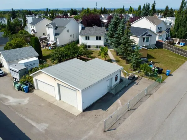 246 SW Mount Lorette Pl SE, Calgary, AB T2Z 2L9