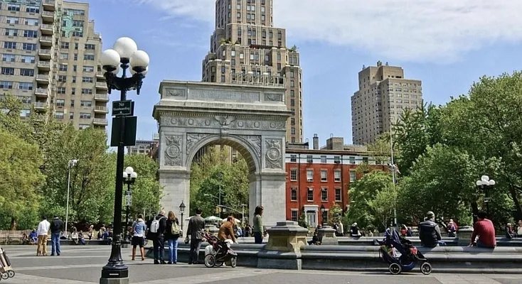 Rented by Compass | media 26