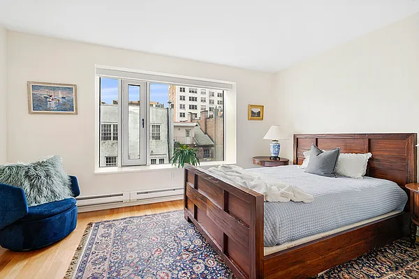 Sold by Compass | media 17